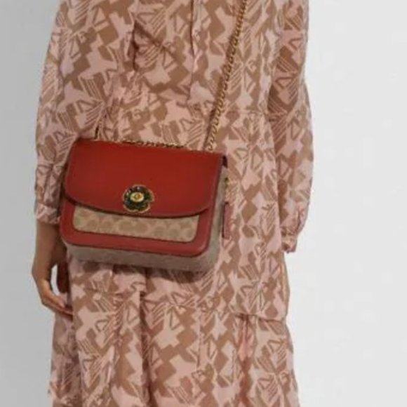 NWT Coach Madison shoulder  bag in regular size tan rust and signature canevas - Picture 7 of 16